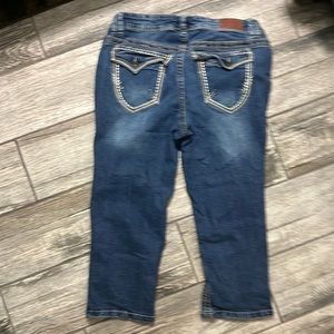 Jade Capri Distressed Flap Pocket Woman’s Size 16